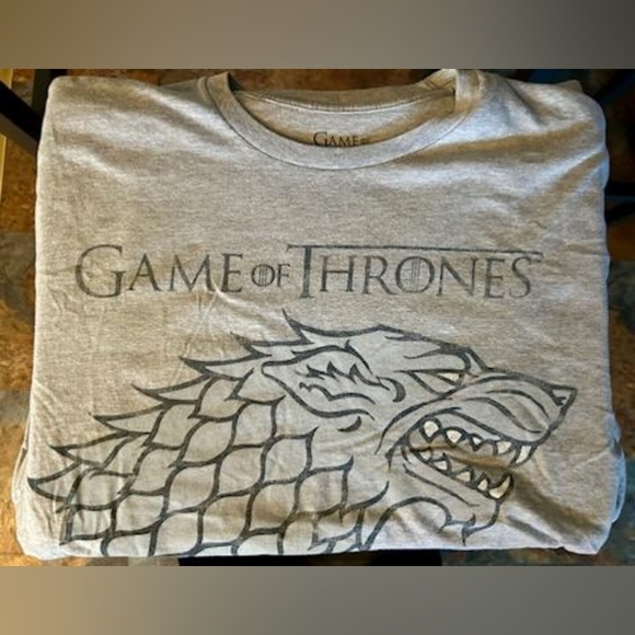 Game of Thrones T-Shirt House Stark Winter Is Coming - Picture 4 of 5